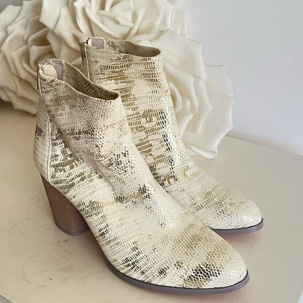 New leather snake print boots